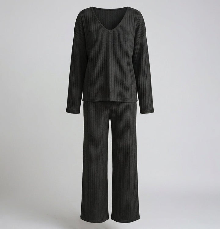 Charlotte Bennett | Ribbed Knit Lounge Set For Women