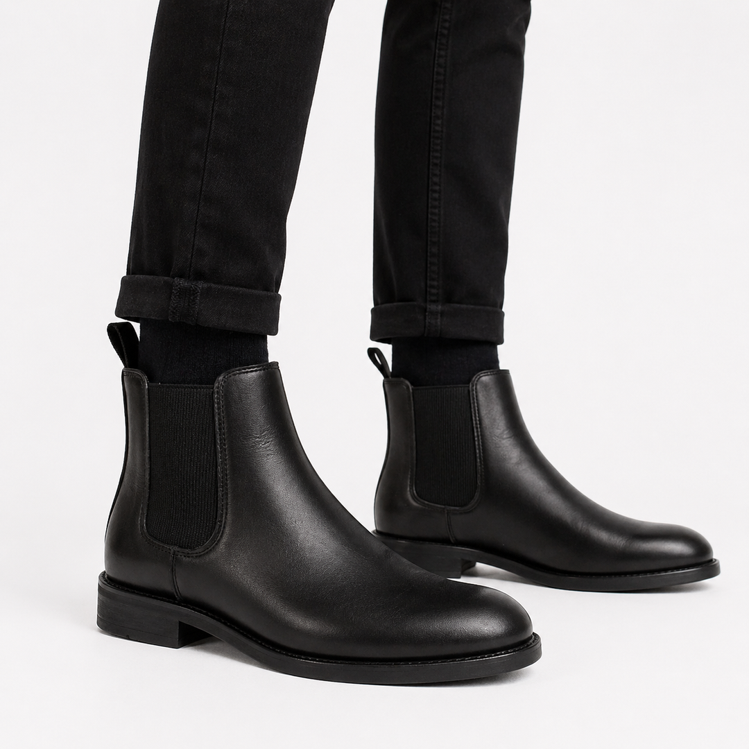 Matteo Ricci | Classic Chelsea Leather Boots with Timeless Edge For Men