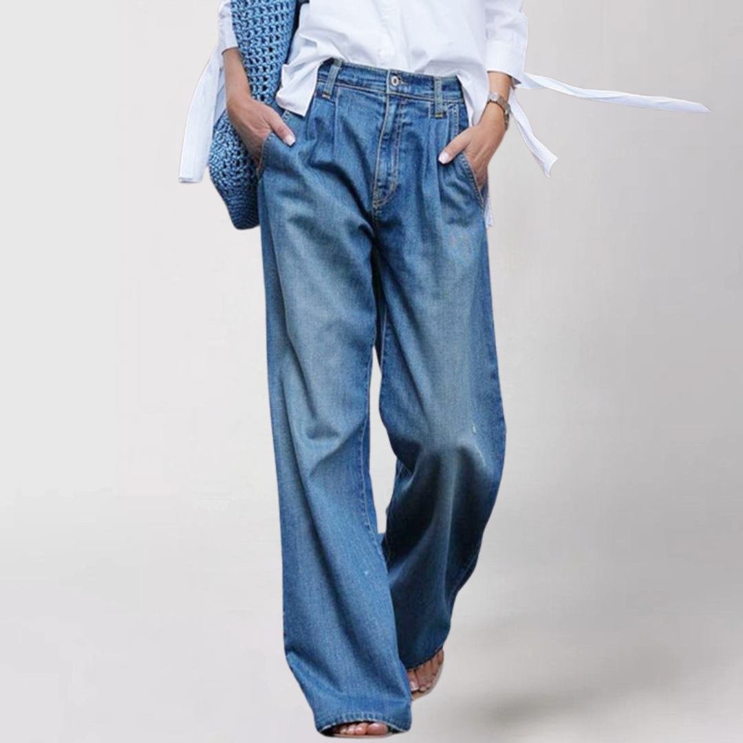 Comfortable Wide-Cut Women's Jeans with Elastic Waistband