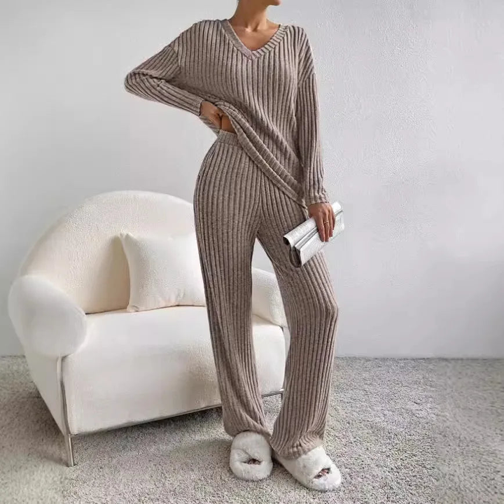 Charlotte Bennett | Ribbed Knit Lounge Set For Women