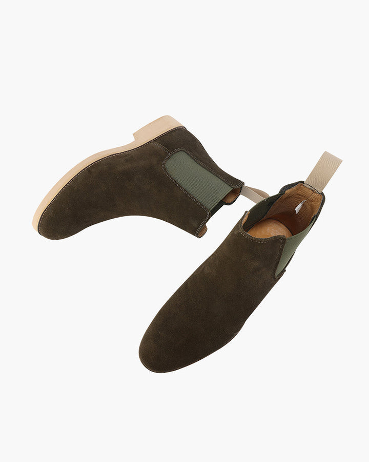 Matteo Ricci | Classic Chelsea Leather Boots with Timeless Edge For Men