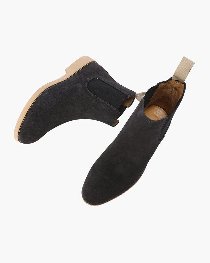 Matteo Ricci | Classic Chelsea Leather Boots with Timeless Edge For Men